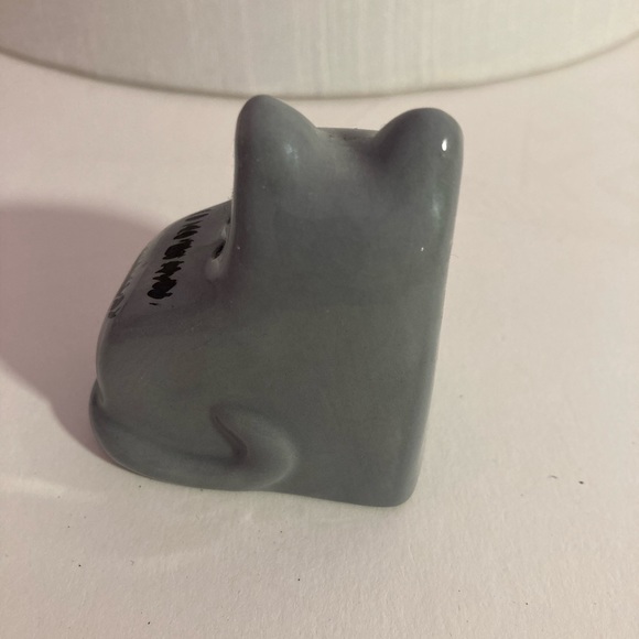Adorable Vintage Cat & Mouse Salt & Pepper Shakers - Picture 4 of 11